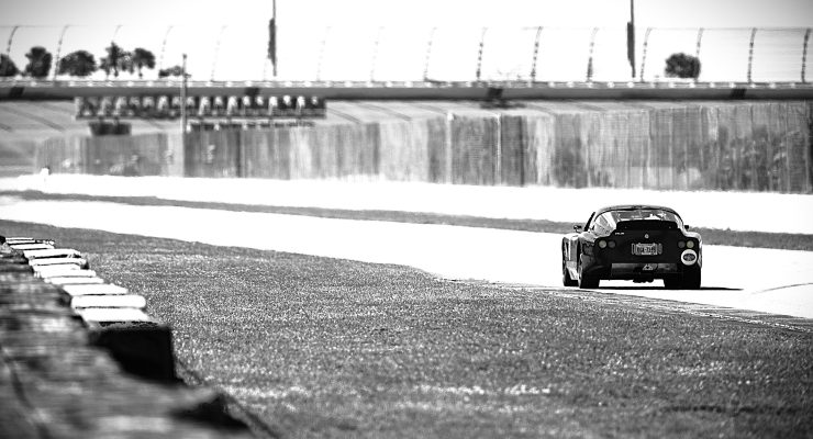 Cardinal Coupe BW Homestead